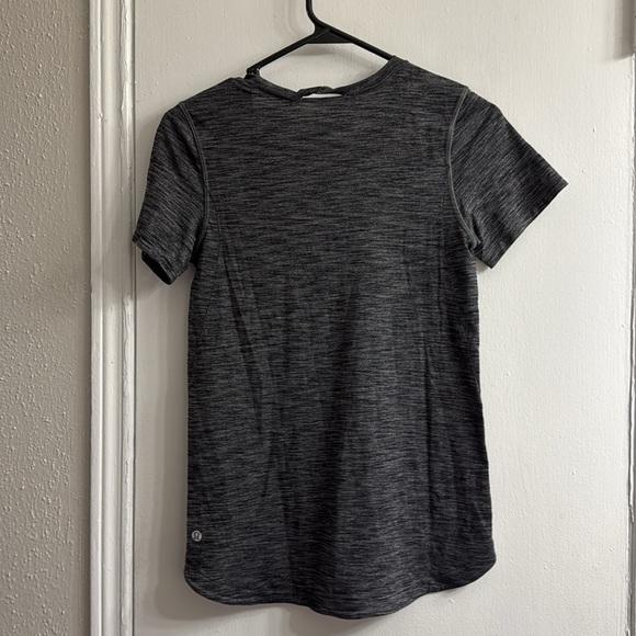 Lululemon What The Sport Tee ~ Heathered Black ~ size 6 - Picture 9 of 11